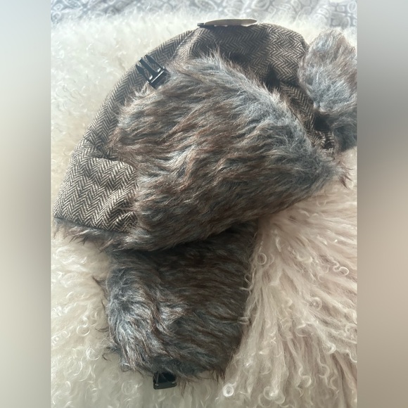 Brown and Gray Winter Hat with Faux Fur Ear Flaps - Picture 4 of 4